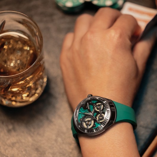 28A207 - ACCUTRON DNA CASINO